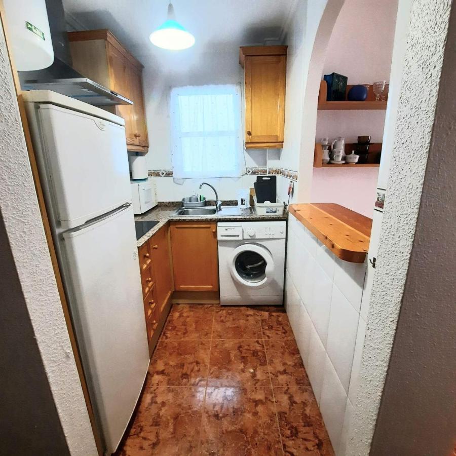 Apartamento Los Gases Torrevieja Exterior foto